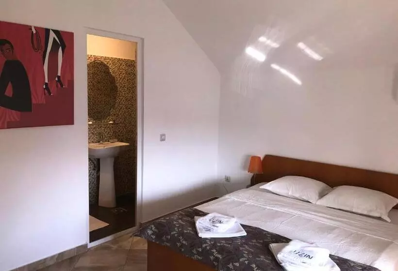 ペンション Vila Timona
