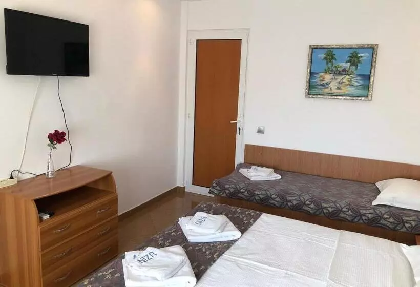 ペンション Vila Timona