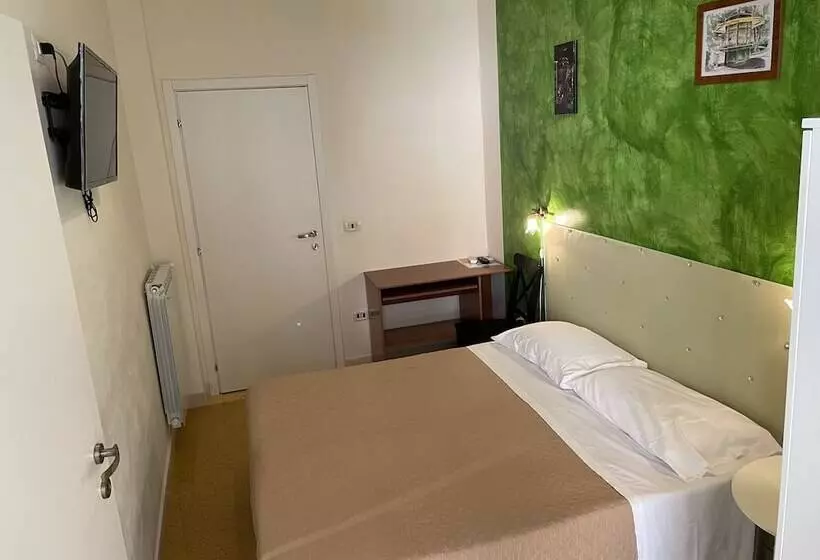 تختخواب و صبحانه Antichi Riverberi In Station