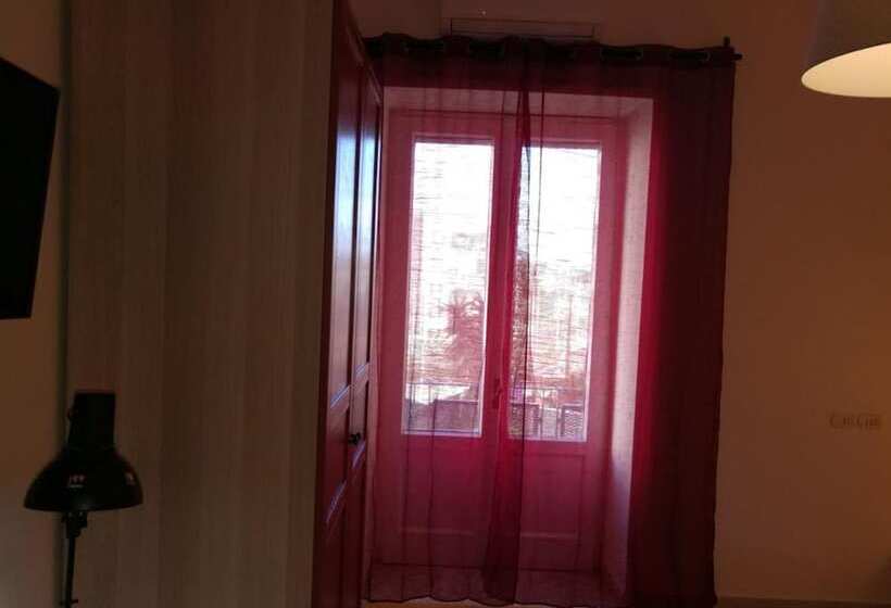 تختخواب و صبحانه Antichi Riverberi In Station