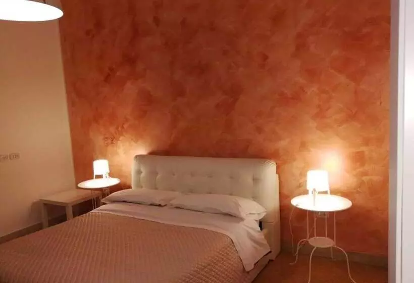 تختخواب و صبحانه Antichi Riverberi In Station