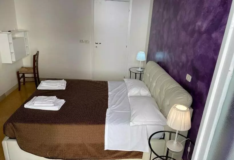 تختخواب و صبحانه Antichi Riverberi In Station