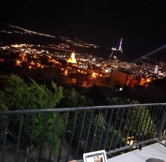تختخواب و صبحانه Book Wine Tasting In Tbilisi