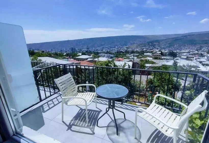 تختخواب و صبحانه Book Wine Tasting In Tbilisi