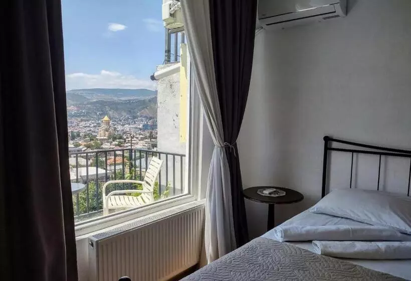 تختخواب و صبحانه Book Wine Tasting In Tbilisi