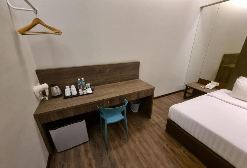 Miico Hotel @ Mount Austin