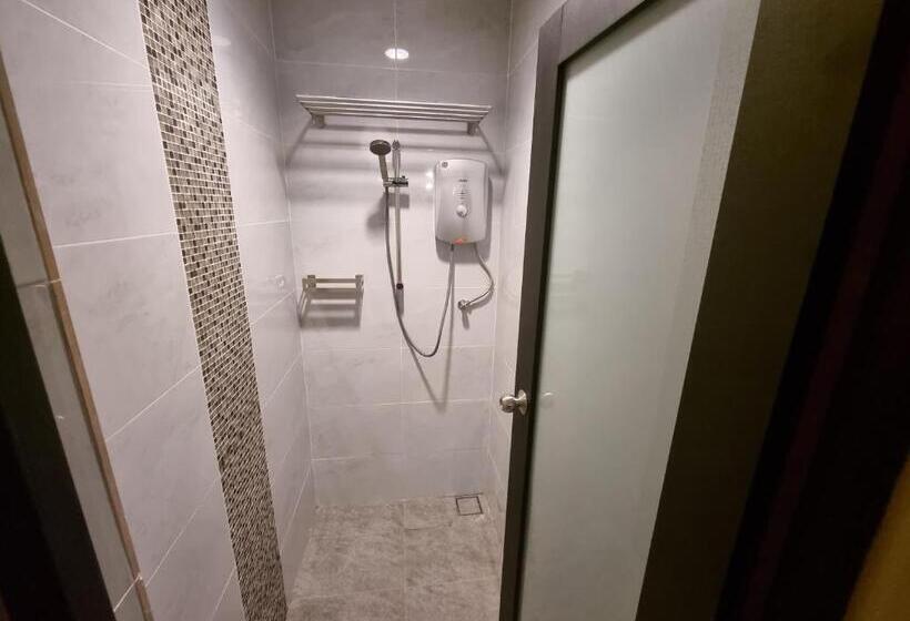 Miico Hotel @ Mount Austin