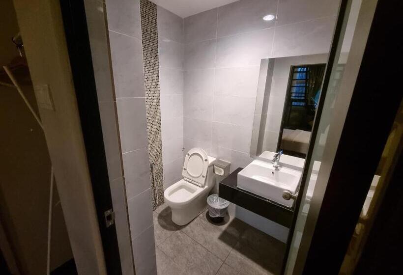 Miico Hotel @ Mount Austin