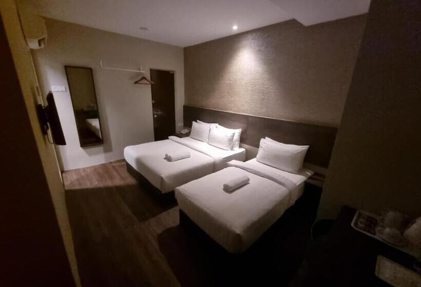 Miico Hotel @ Mount Austin