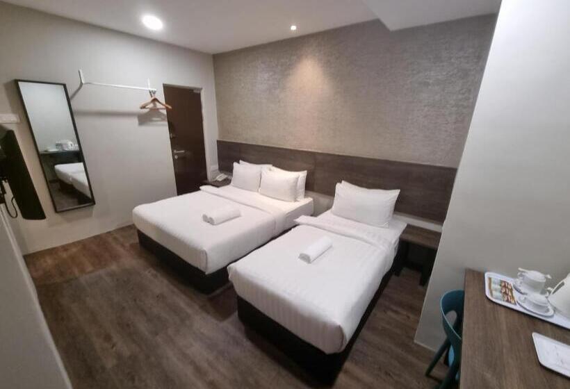 Miico Hotel @ Mount Austin