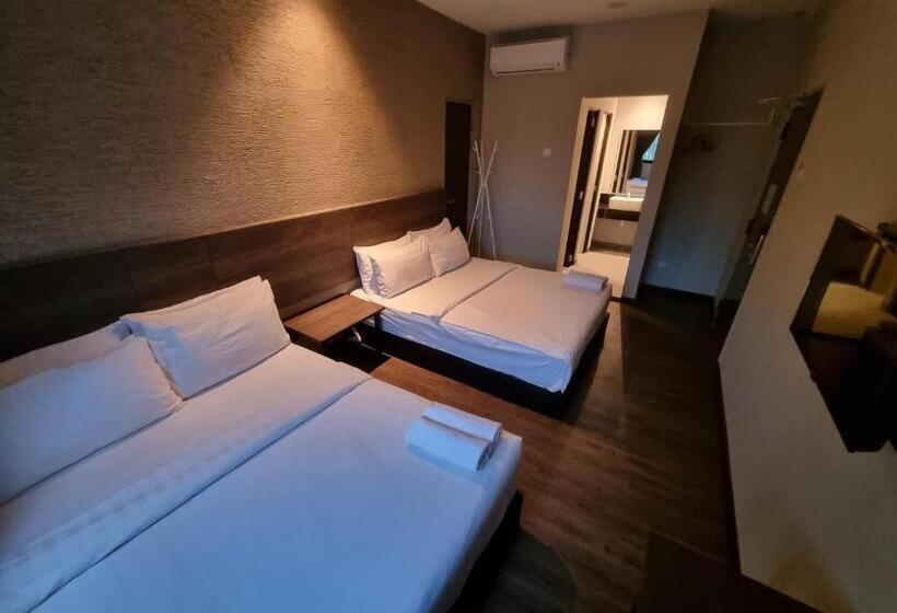 Miico Hotel @ Mount Austin