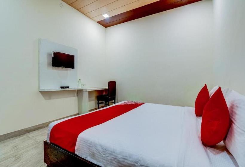 Otel Oyo Flagship 31025 Royal Residency Bata Chowk