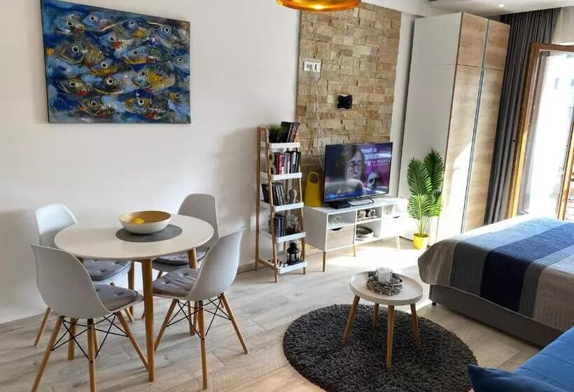 Milmari Resort   Apartman L43