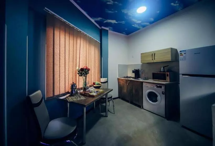 پانسیون Guest House Royal Comfort With Terrace
