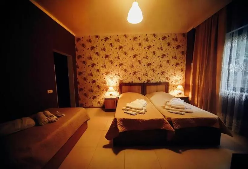 پانسیون Guest House Royal Comfort With Terrace