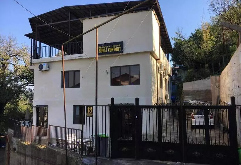 پانسیون Guest House Royal Comfort With Terrace