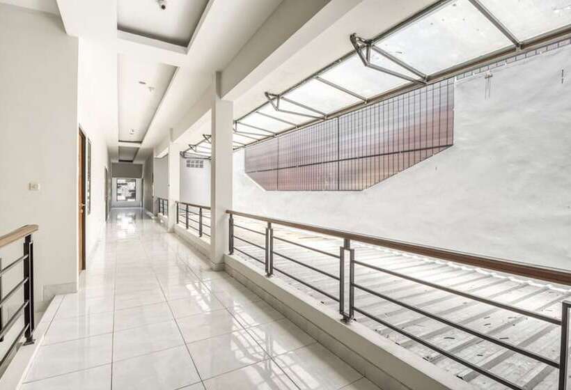 פנסיון Reddoorz Near Affandi Gejayan 2