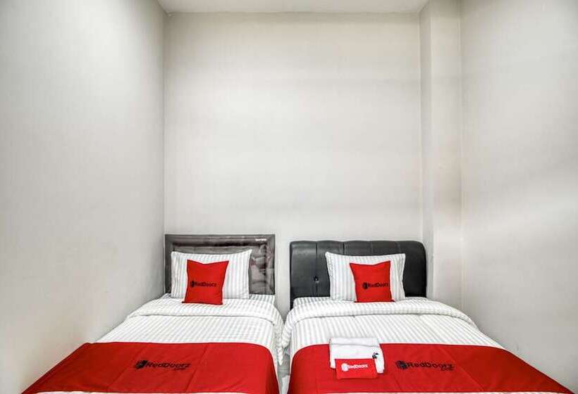 פנסיון Reddoorz Near Affandi Gejayan 2