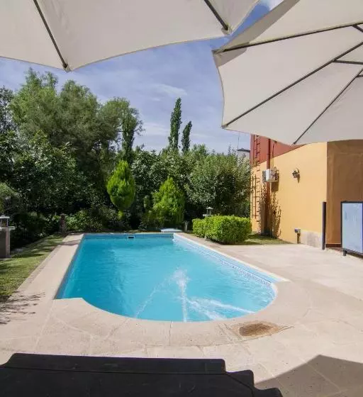 هاستل El Viejo Algarrobo   Hosteria Serrana