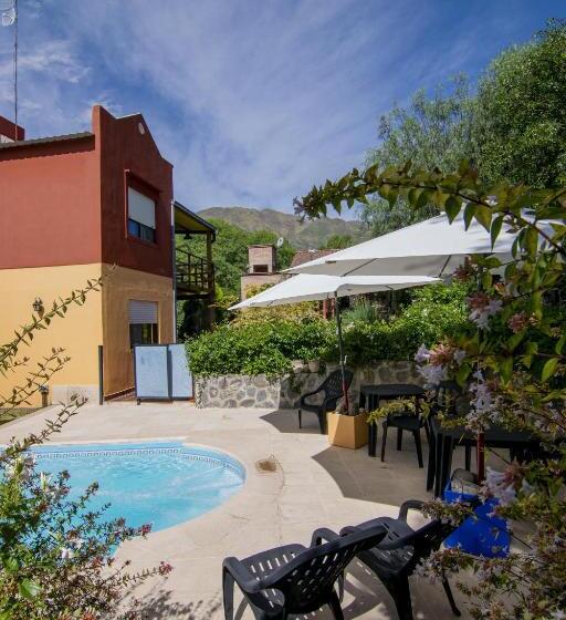 Hostel El Viejo Algarrobo Hosteria Serrana