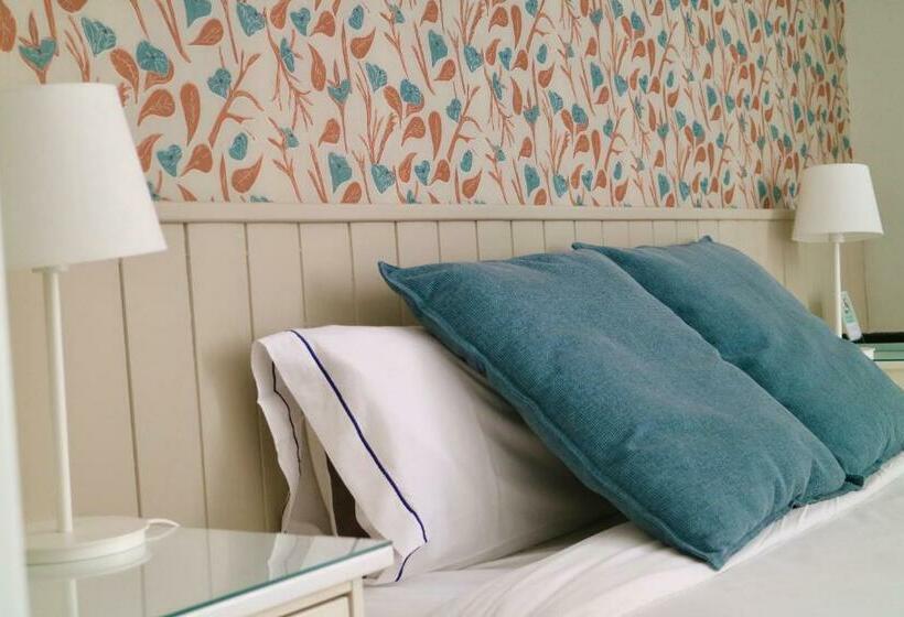 Bed and Breakfast Hostal Poblenou