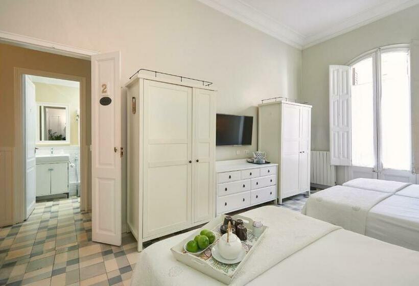 Bed and Breakfast Hostal Poblenou