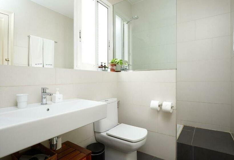 Bed and Breakfast Hostal Poblenou