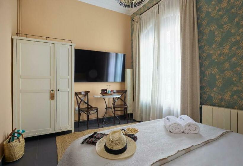 Bed and Breakfast Hostal Poblenou