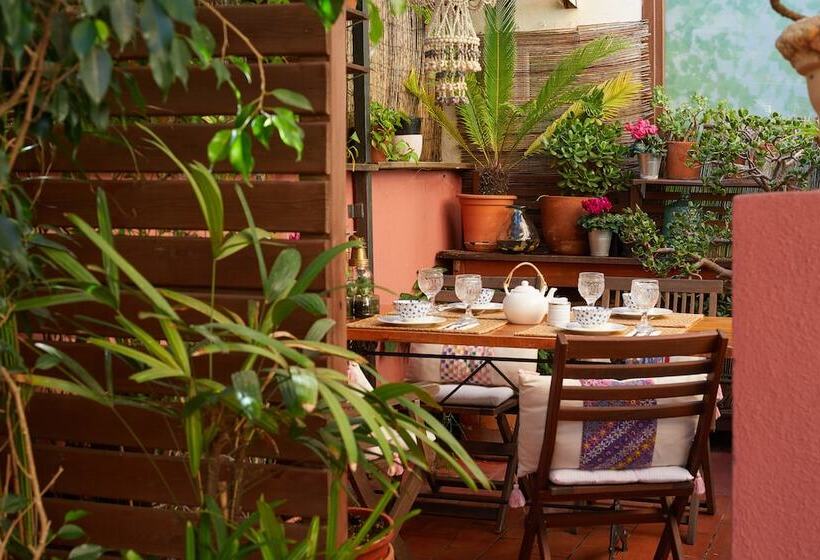 Bed and Breakfast Hostal Poblenou