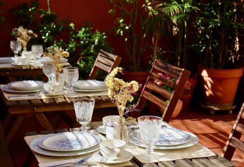 Bed and Breakfast Hostal Poblenou