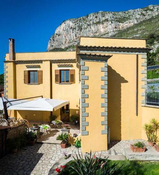 هتل Agriturismo Antico Casale Colli Di San Pietro