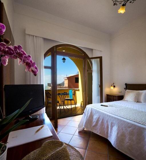 هتل Agriturismo Antico Casale Colli Di San Pietro