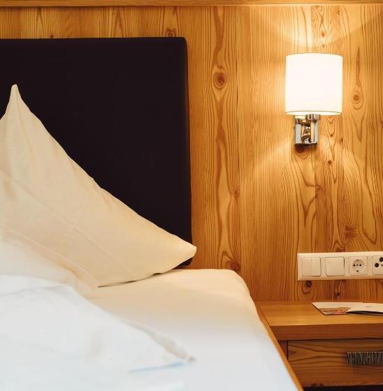 호텔 & Garni Das Köhle