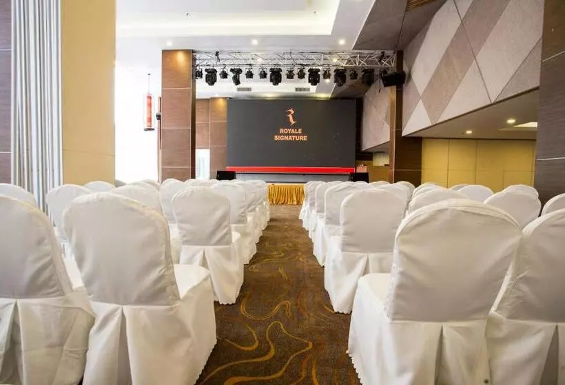 Hotelli Royale Signature