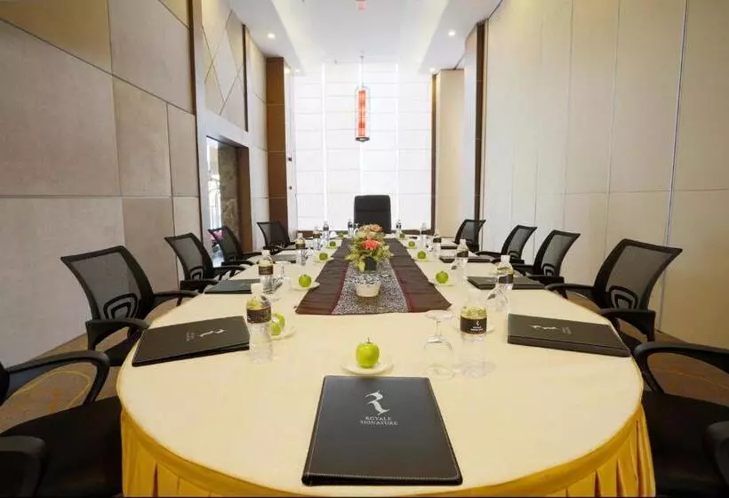 Hotelli Royale Signature