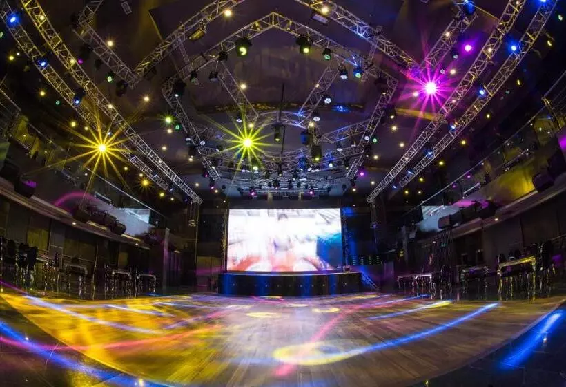 Hotelli Royale Signature