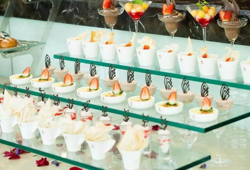 Hotelli Royale Signature