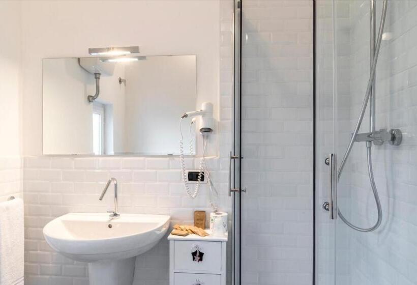 פנסיון B&b La Magnolia