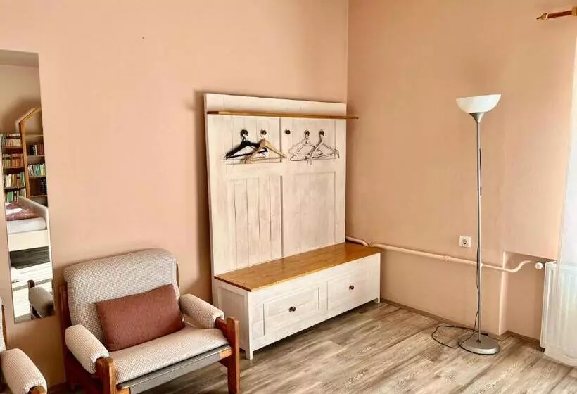 ペンション Borbarátok Vendègház