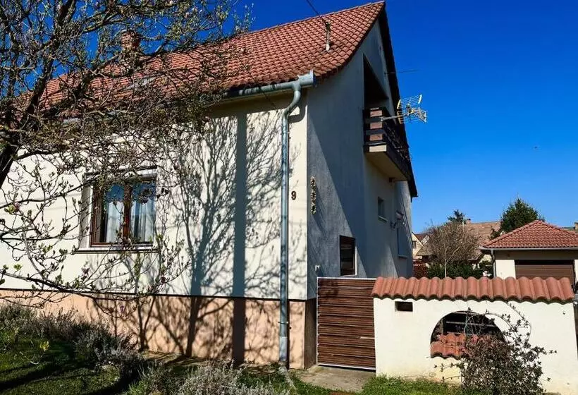 Majatalo Borbarátok Vendègház