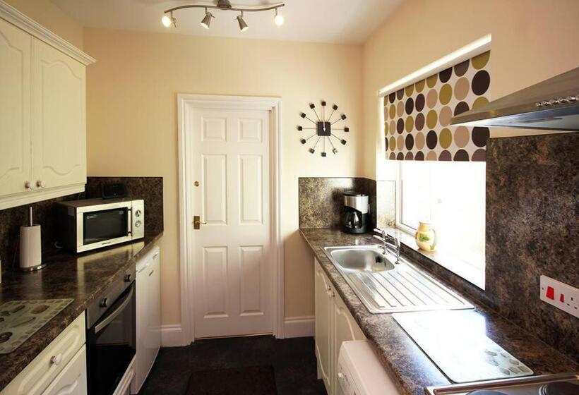 بنسيون Elizabeth House