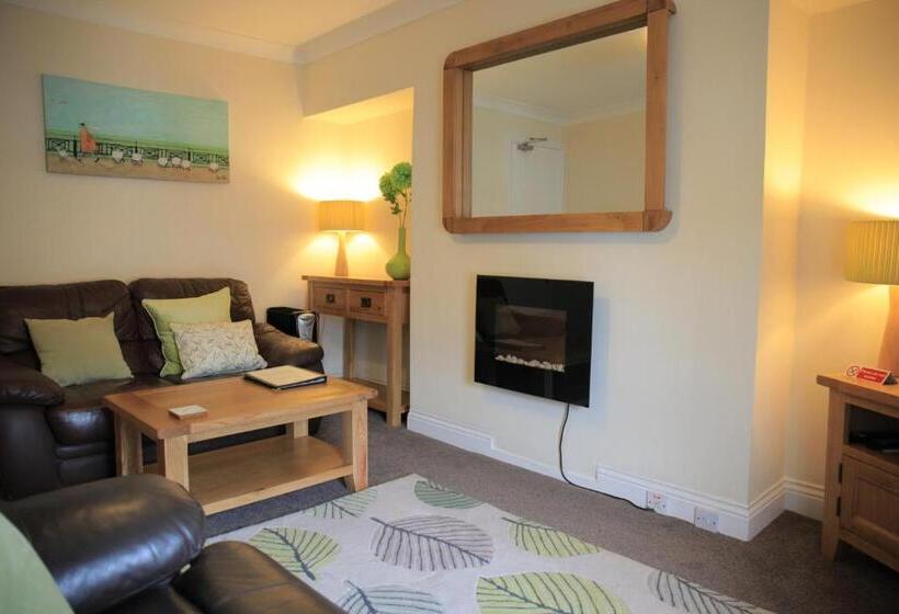 بنسيون Elizabeth House