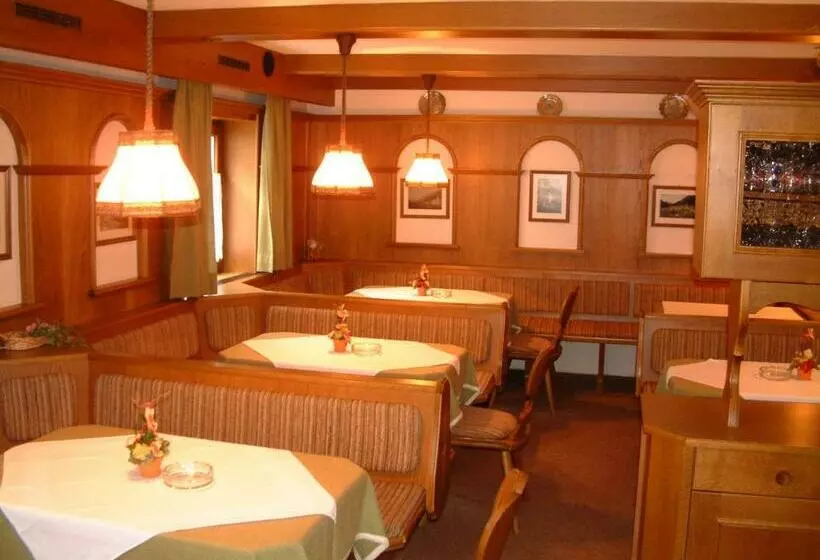 پانسیون Garni Mathonerhof