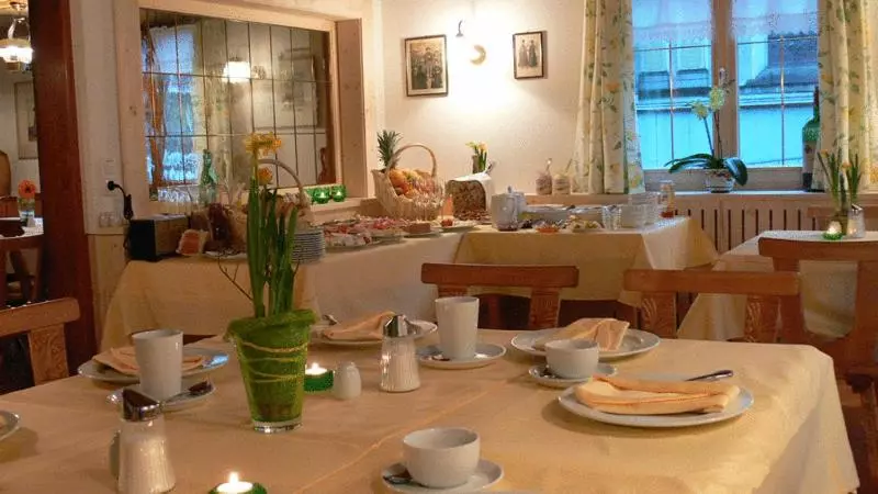 ペンション Gasthaus Engel