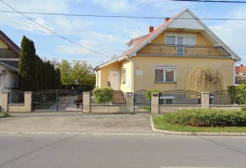 Majatalo Kata Vendégház