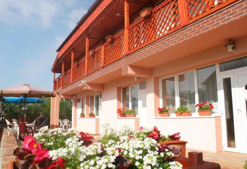 پانسیون Magdaléna Vendégház