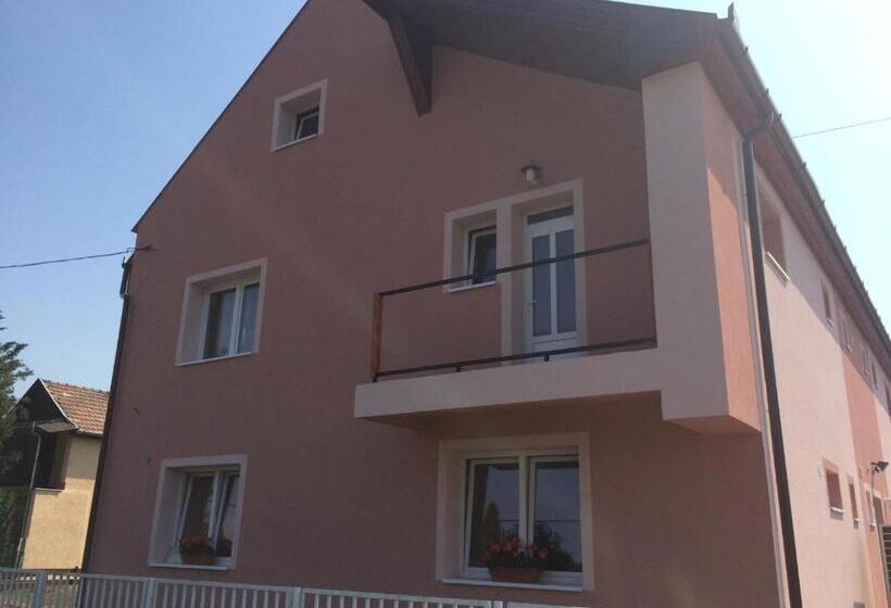 پانسیون Magdaléna Vendégház