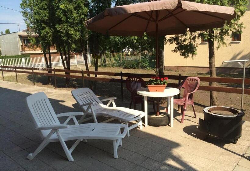 پانسیون Magdaléna Vendégház