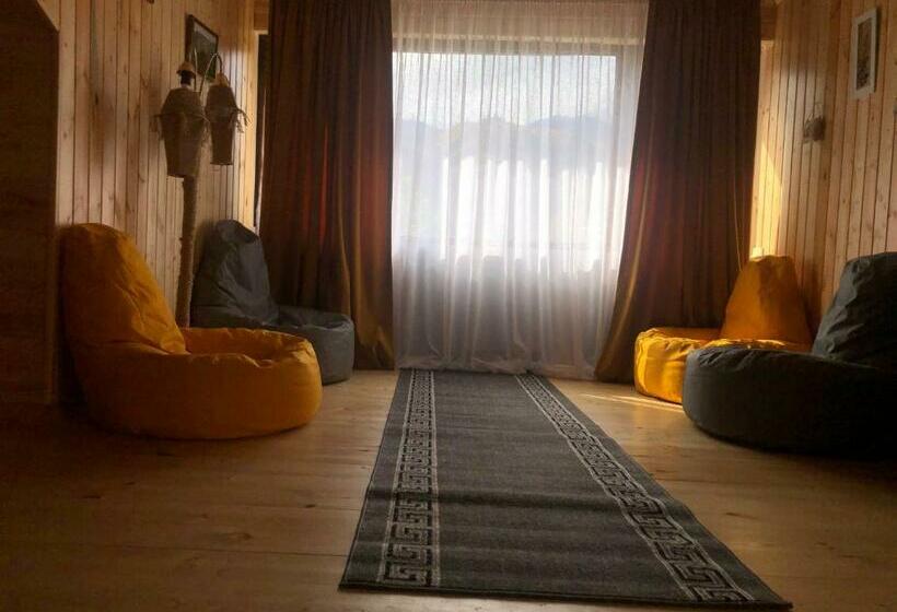 پانسیون Nestt