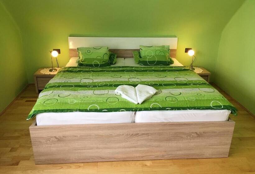 פנסיון Németh Vendégház